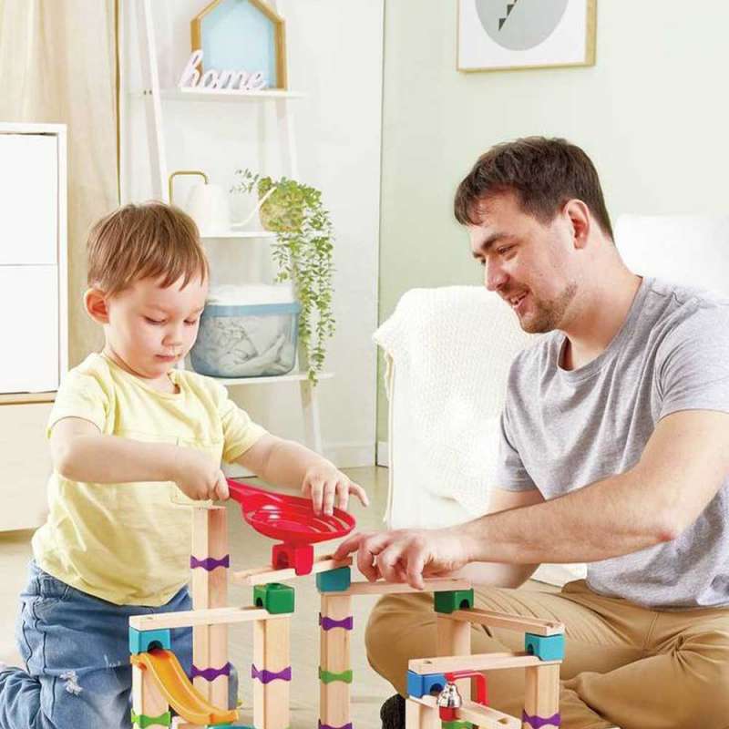 CONSTRUCCIONES DE MADERA HAPE PARA CANICAS